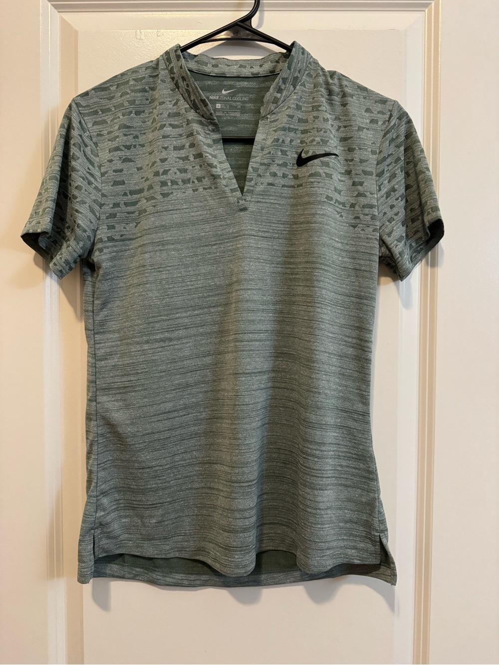 Nike Women’s Shirt